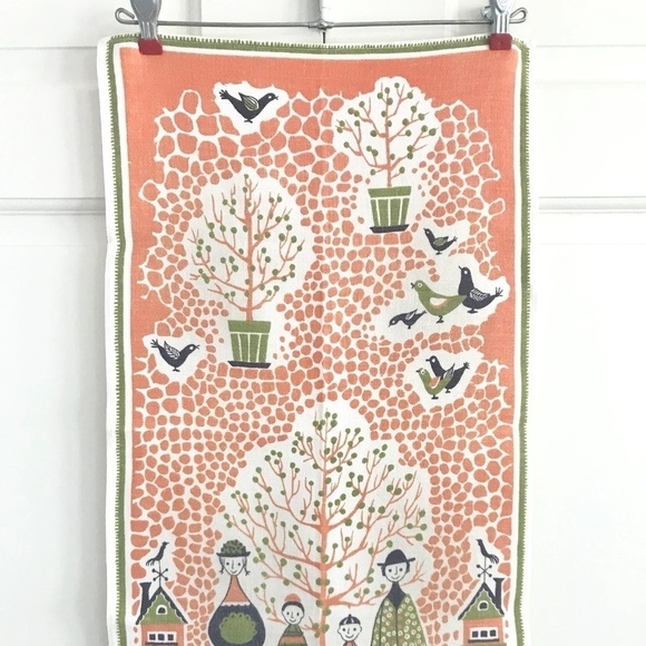 Vintage 1950s Swedish Tea Towel Family Outdoor Scene Wall Hanging - Picture 6 of 8
